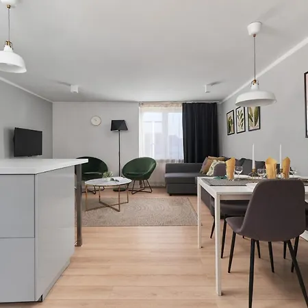 Kotlarska Market Square With Airconditioning By Renters *