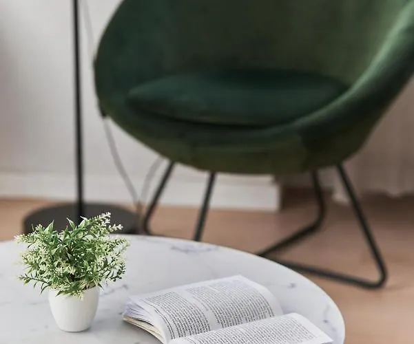 Kotlarska Market Square With Airconditioning By Renters Apartment *