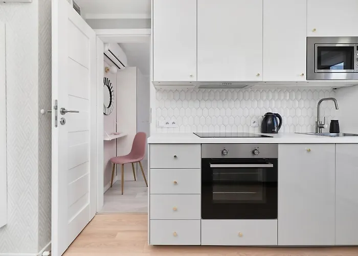 Apartment Kotlarska Market Square With Airconditioning By Renters Wroclaw